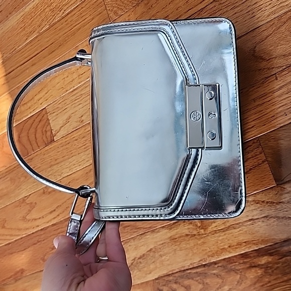 Tory Burch Metallic Mini - Picture 2 of 9
